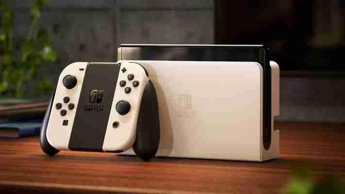 Nintendo lancia la nuova Switch con schermo OLED da 7 pollici